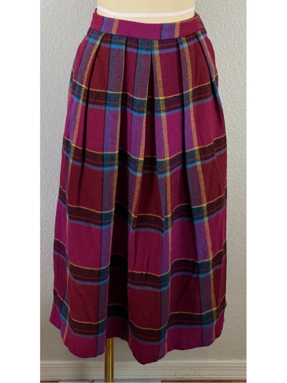 Diane Von Furstenberg Vintage 80s 90s Plaid Wool Blend Pleated Skirt Purple Pink